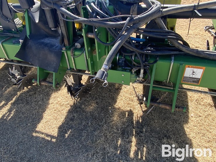 john-deere-1700-image-9