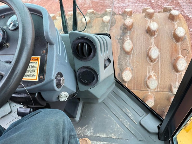 caterpillar-cs-563e-image-62