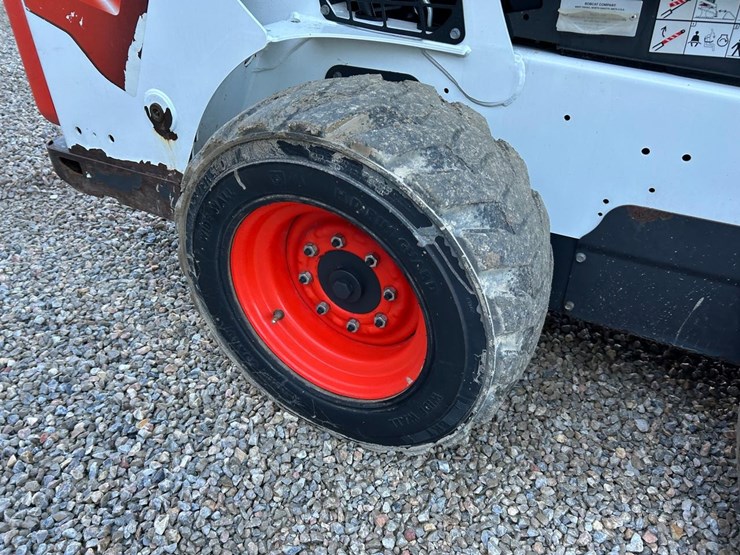 2022-bobcat-s590-image-13