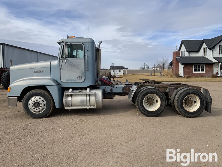 1990-freightliner-fld120-image-8