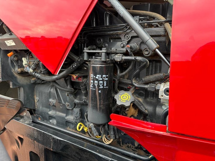 case-ih-mx240-image-34