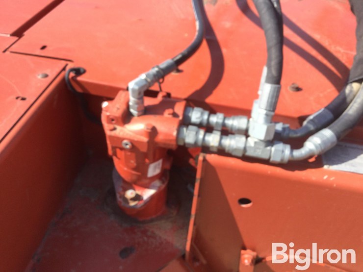 2013-case-ih-wd2303-image-16