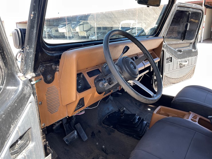 1994-jeep-wrangler-image-19