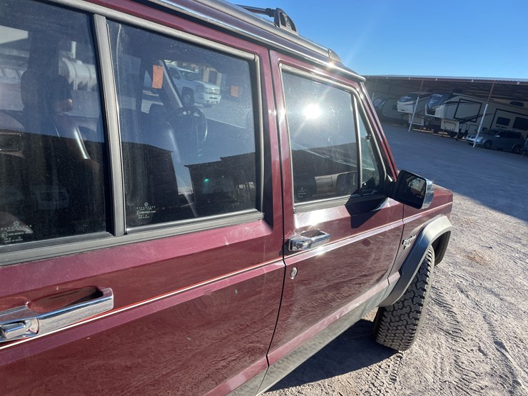 1992-jeep-cherokee-image-8