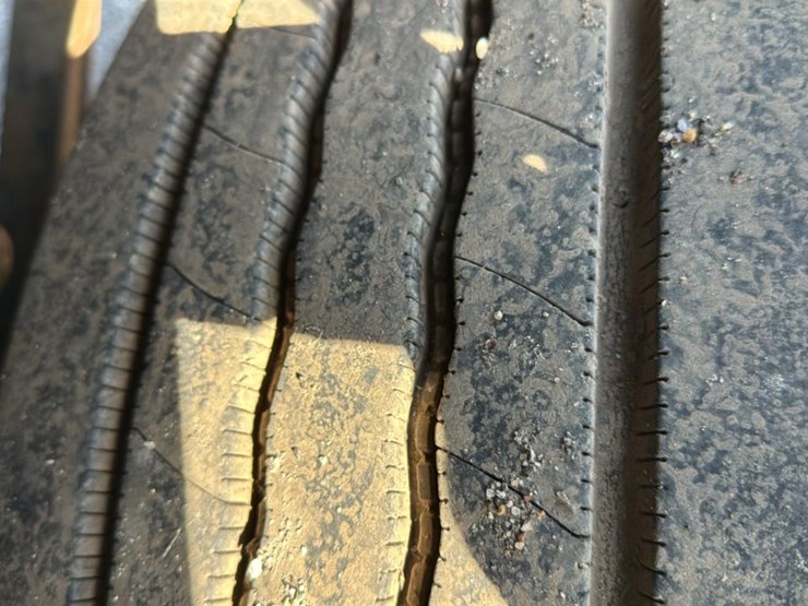 2006-caterpillar-c11-image-18