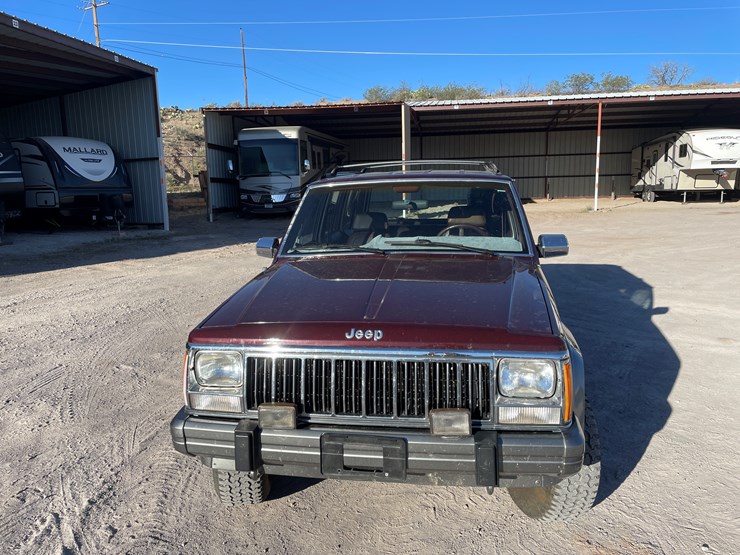 1992-jeep-cherokee-image-2