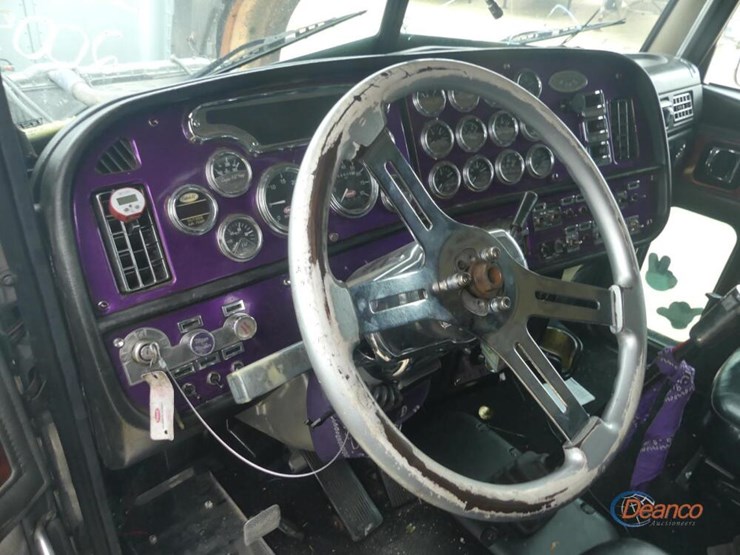 2005-peterbilt-379-image-15