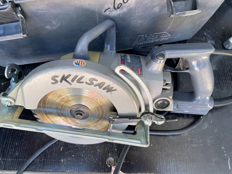 #1487-•-skilsaw-7-1/4"-worm-drive-saw-(offsite-in-el-paso)-image-6