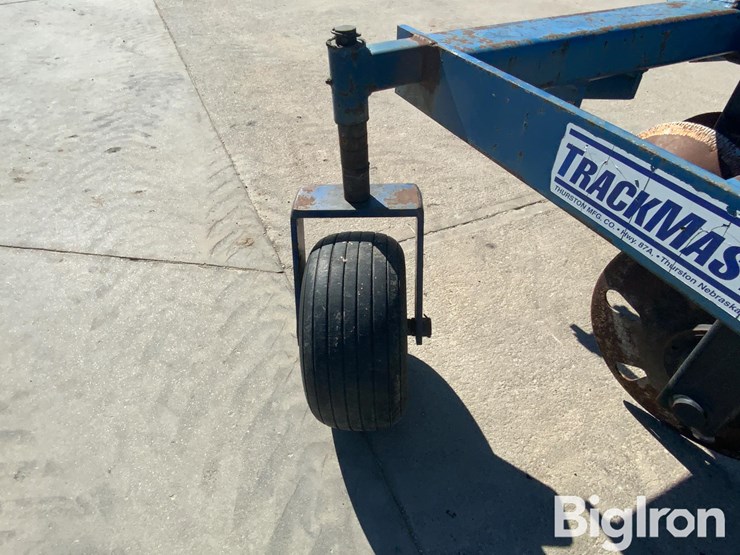 blu-jet-track-master-image-13