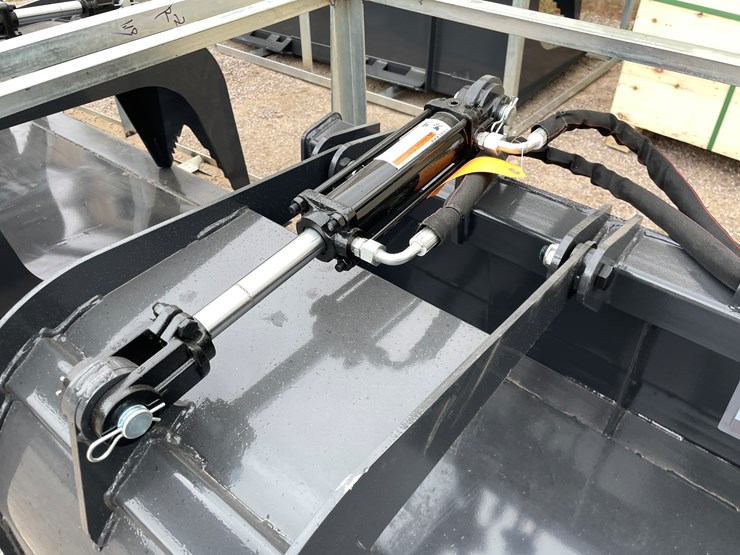 #4363-•-unused-2026-wolverine-skid-steer-grapple-bucket-attachment-image-10