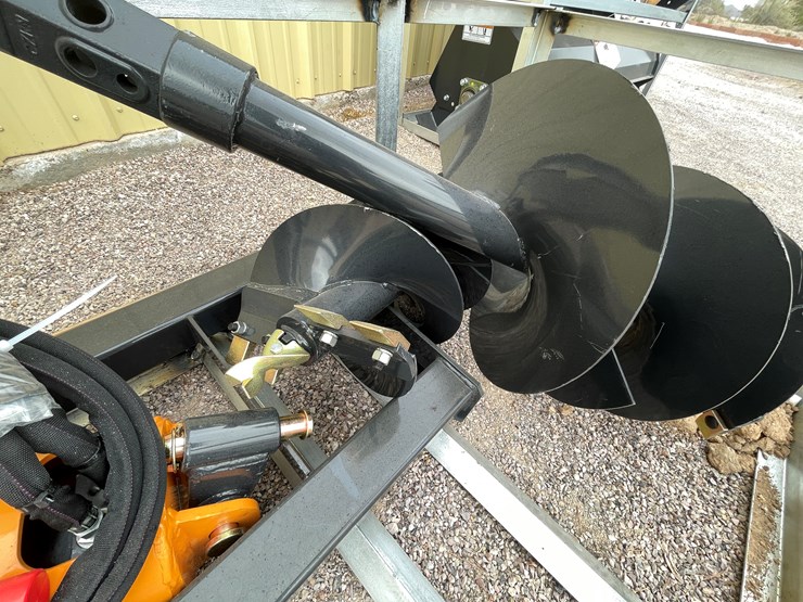 #4362-•-unused-2026-wolverine-skid-steer-auger-drive-and-bit-attachment-image-4