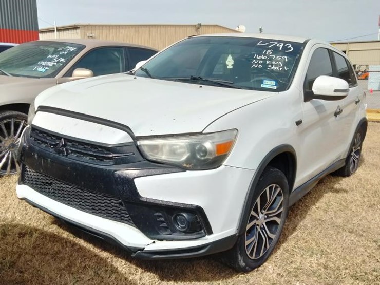 2018-mitsubishi-outlander-image-1