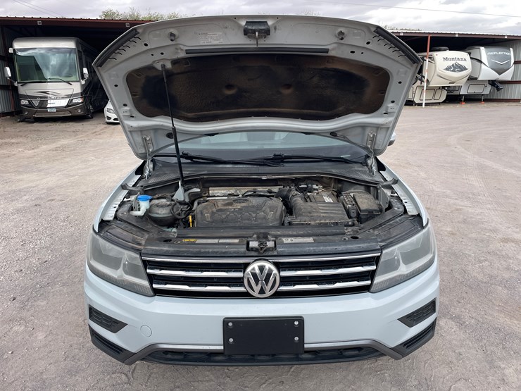 2019-volkswagen-tiguan-se-image-81