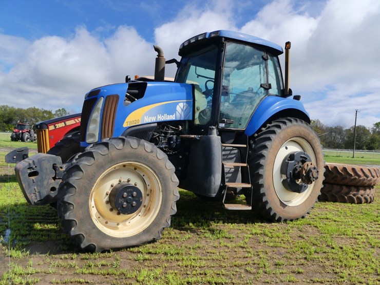 2010-new-holland-t8020-image-1