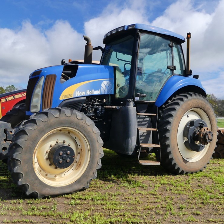 2010 NEW HOLLAND T8020