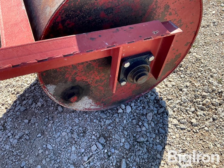 lindsay-track-closer-image-14