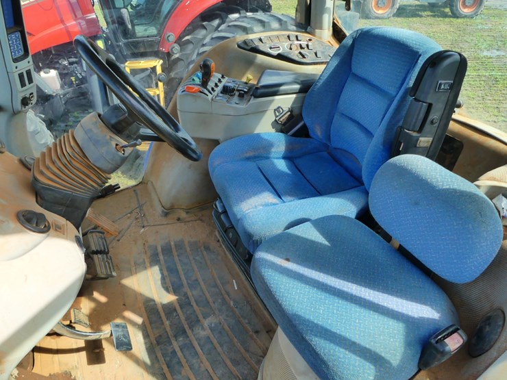 2010-new-holland-t8020-image-11