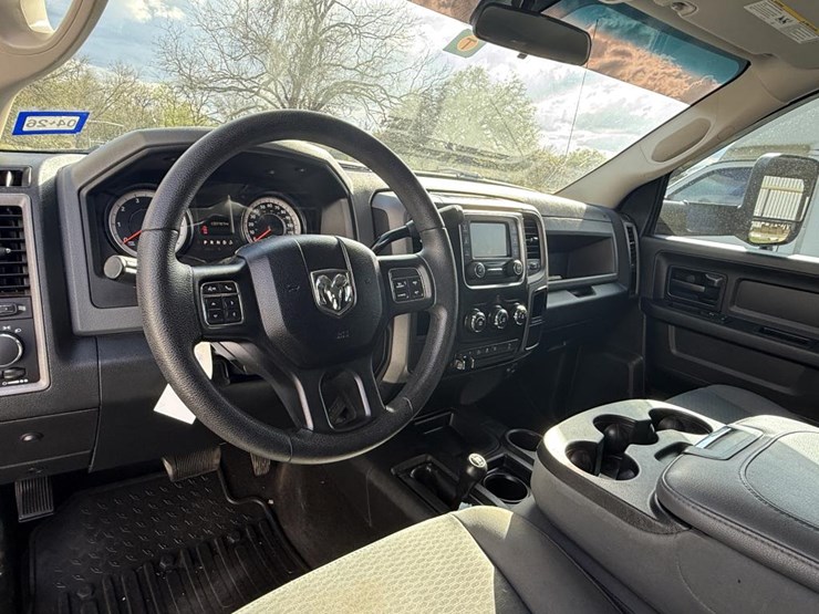 2017-dodge-ram-2500-image-16