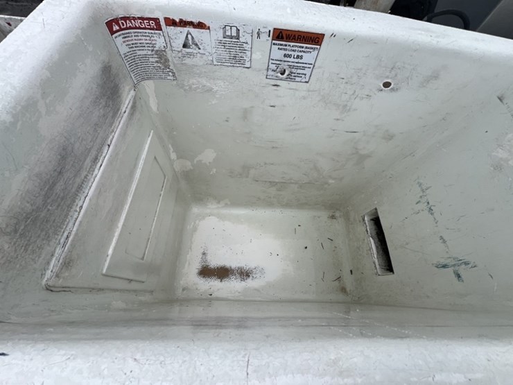 2011-ford-f550-image-23