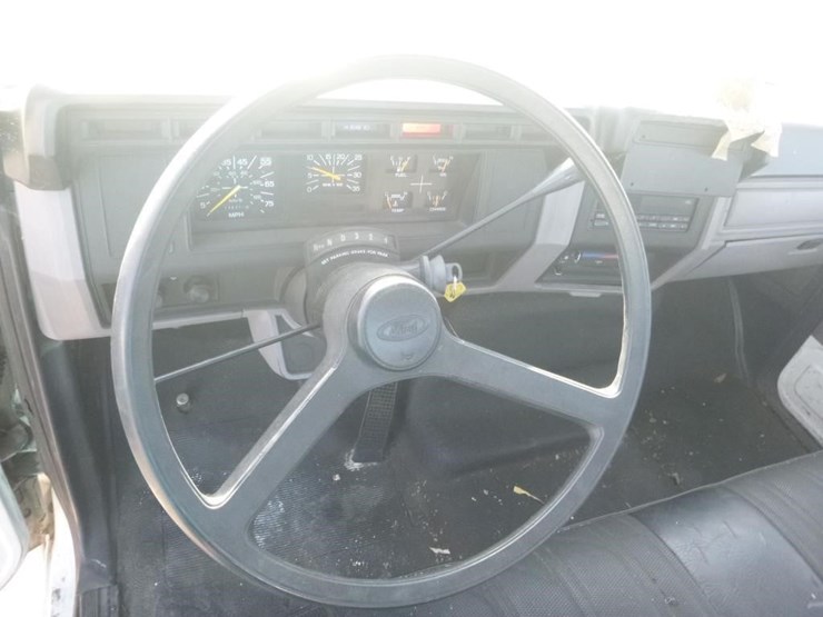 1998-ford-f800-image-10