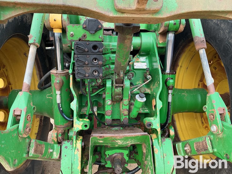 john-deere-8400-image-17