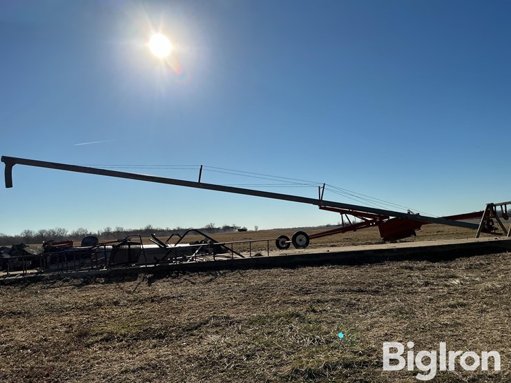 hutchinson-mayrath-1070-auger-image-4