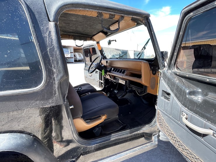 1994-jeep-wrangler-image-44