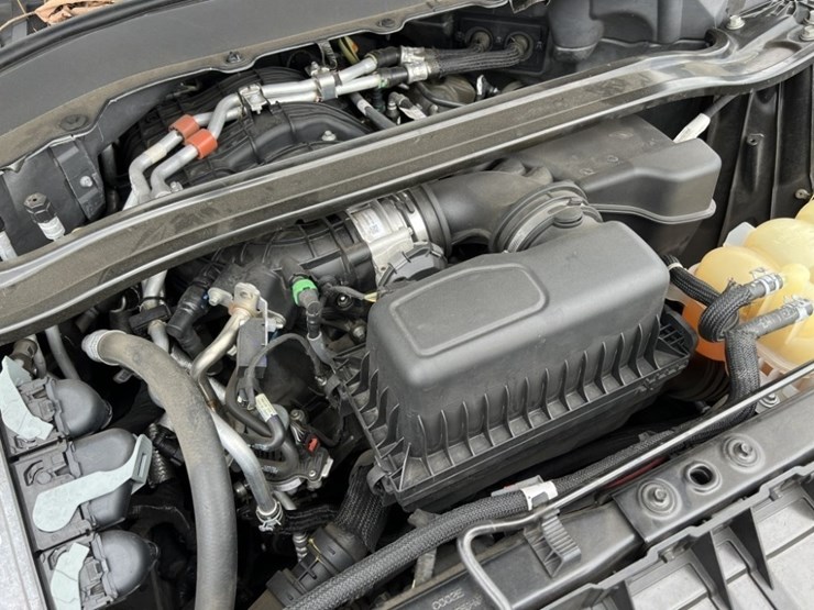 2020-ford-explorer-image-11