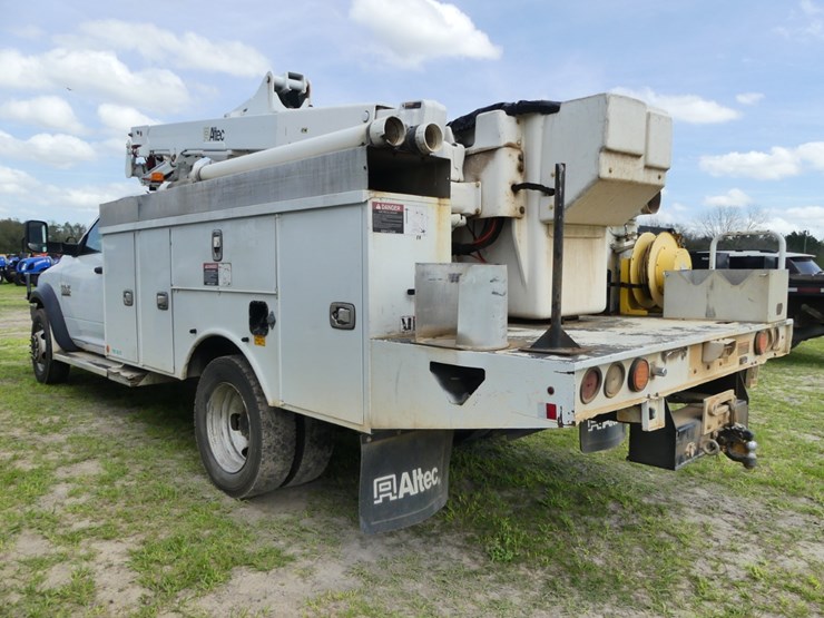 2016-dodge-ram-5500-image-4