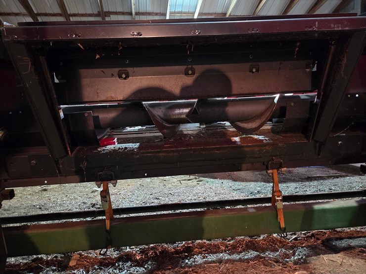 2008-drago-6-row-30"-corn-head-image-13