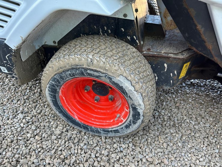 2020-bobcat-l23-image-13