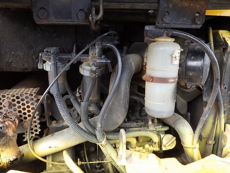 komatsu-pc12uu-image-9