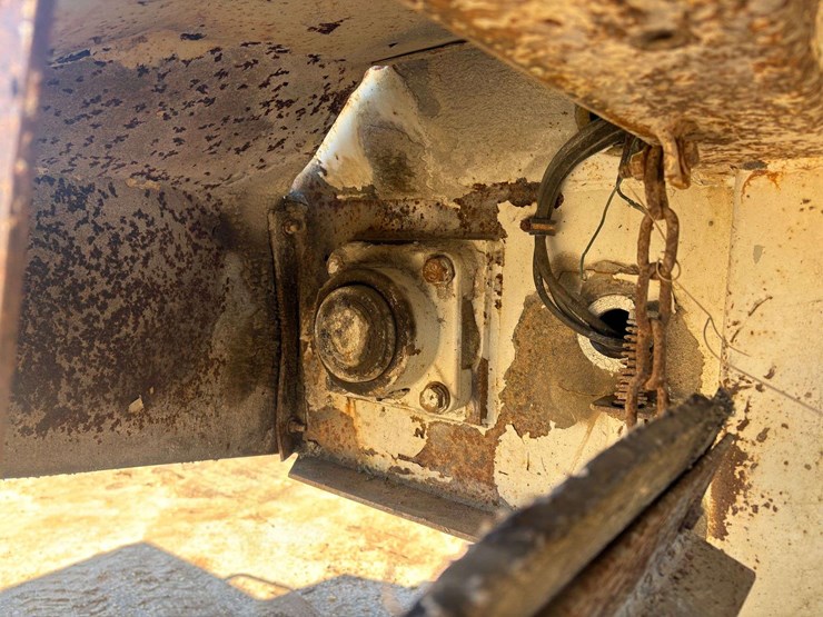 2004-red-river-belt-trailer-image-15