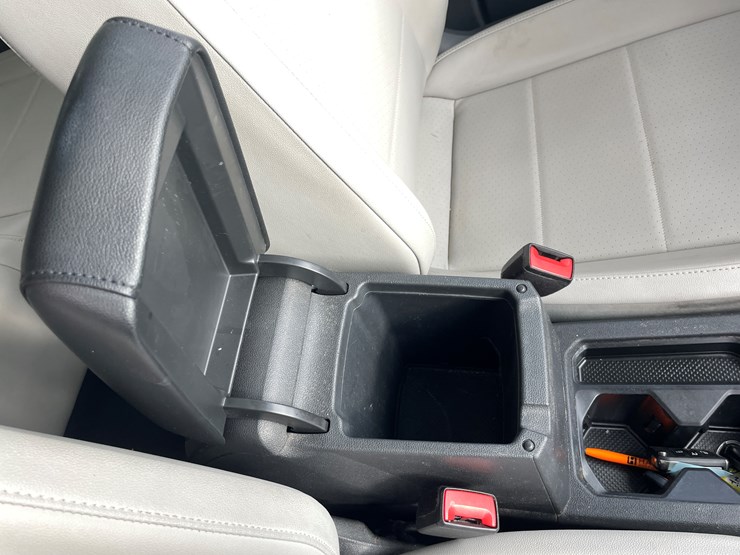 2019-volkswagen-tiguan-se-image-26