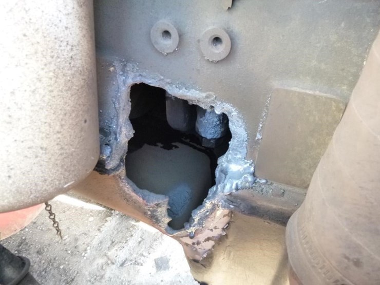 1982-versatile-875-image-24