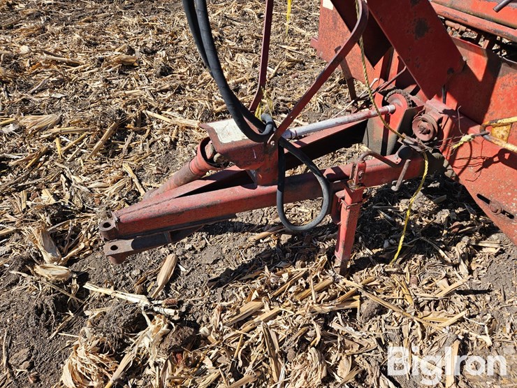 new-holland-1010-image-9