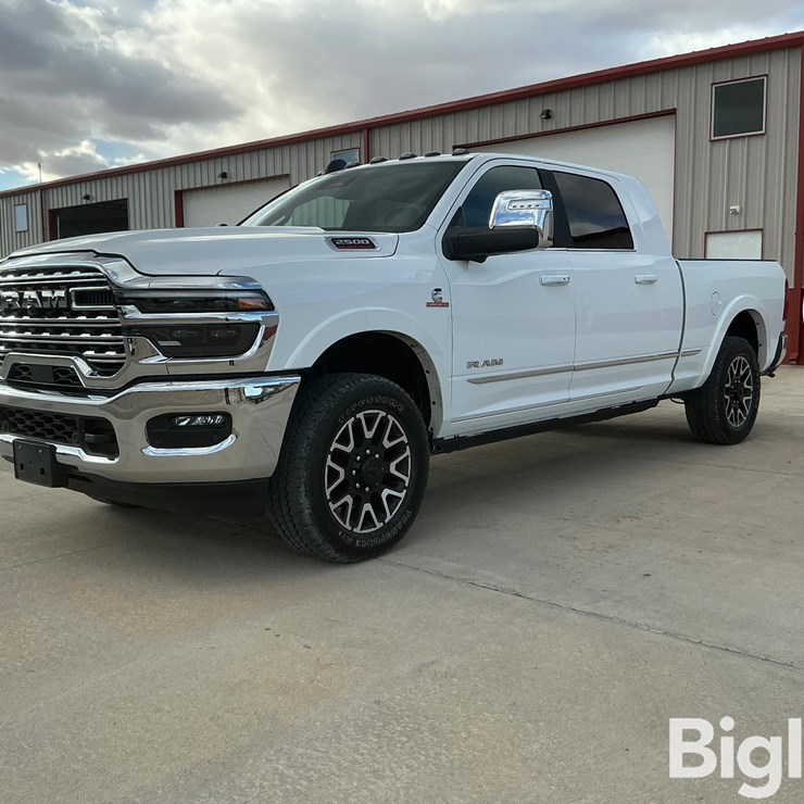 2025 DODGE 2500