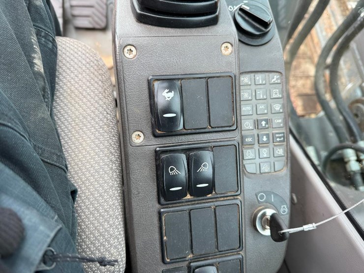 volvo-ecr305cl-image-57