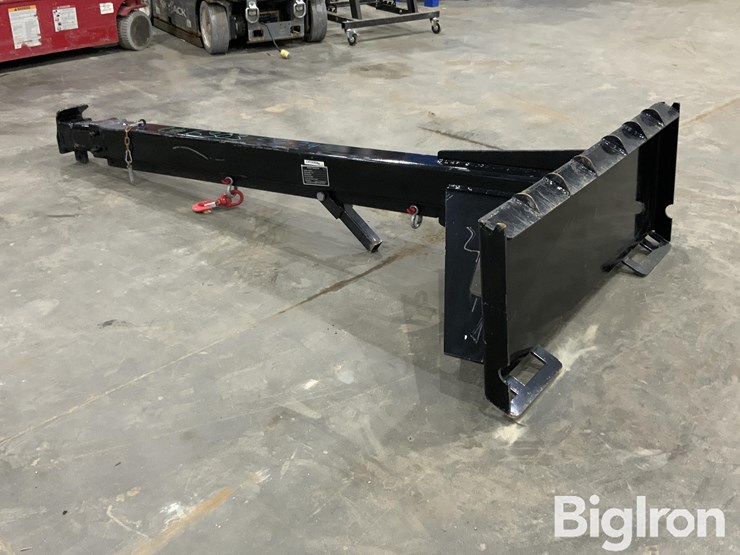 2025-massey-ferguson-730-image-7