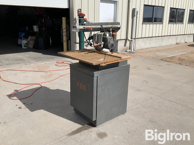 black-&-decker-radial-arm-saw-image-5