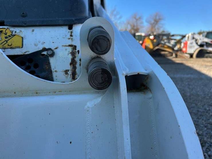 2023-bobcat-mt100-image-11