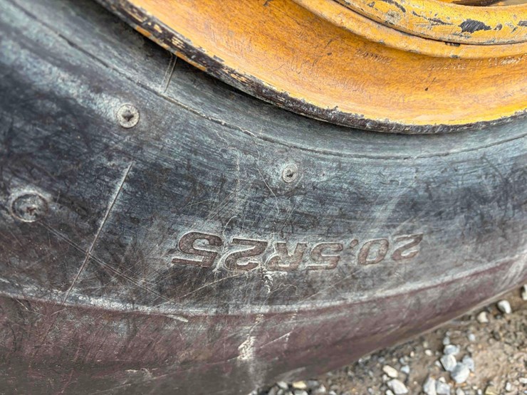 2012-volvo-l60g-image-10