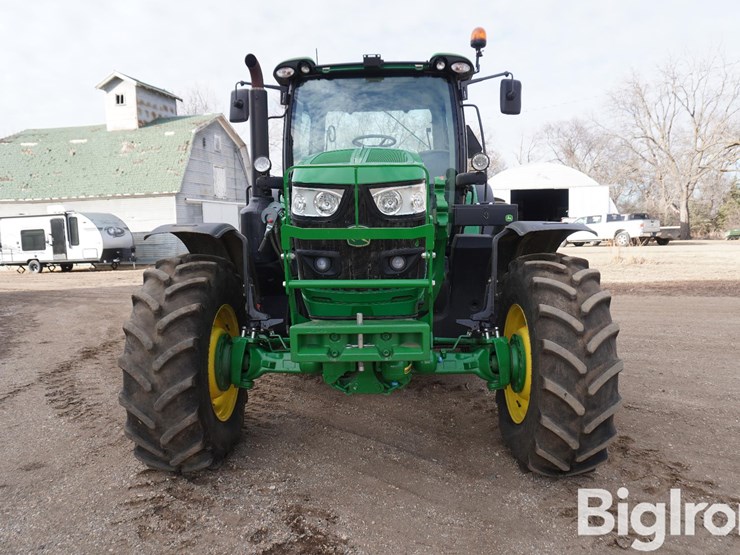 2021-john-deere-6155r-image-2