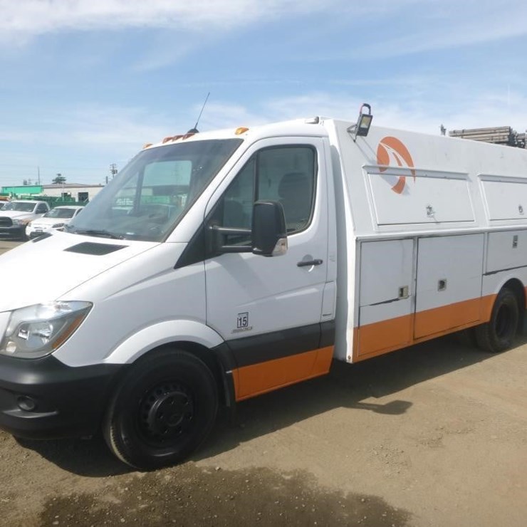 2016 UTILITY Van