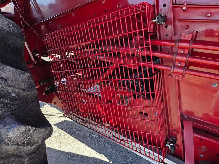 case-ih-1644-image-40