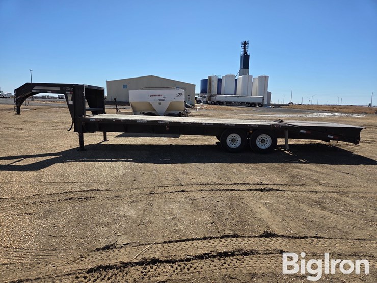 2008-titan-trailer-image-8