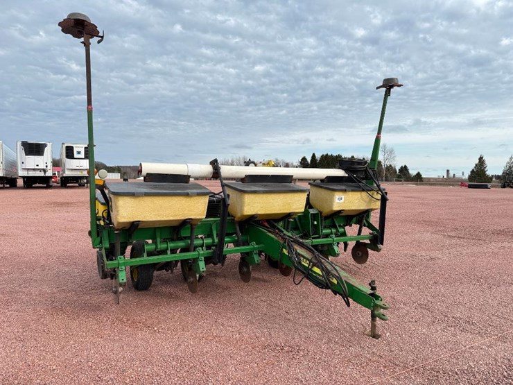 john-deere-1750-image-2