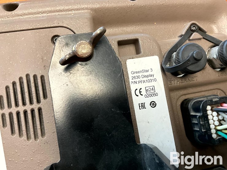 john-deere-2630-image-11