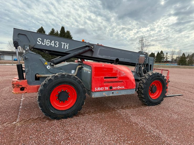 2018-skyjack-sj643th-image-4