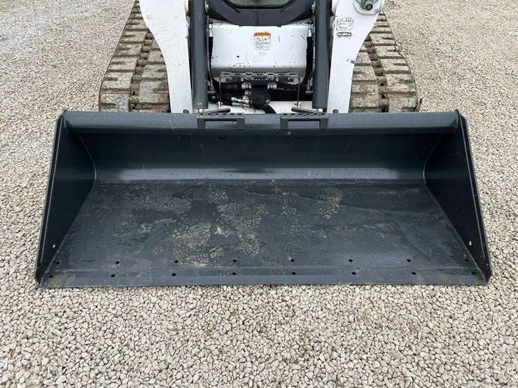 2022-bobcat-t770-image-9
